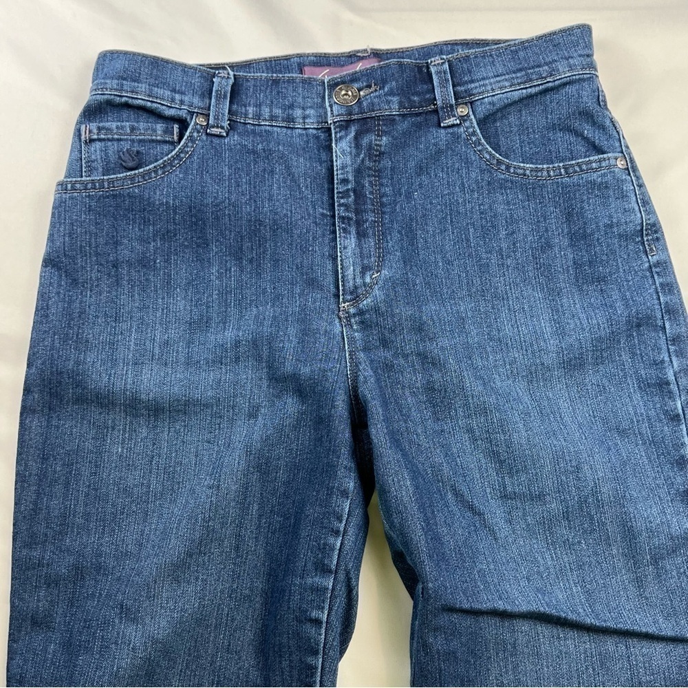 Gloria Vanderbuilt - Women’s Jeans - Blue - Size 6 - Amanda Styling